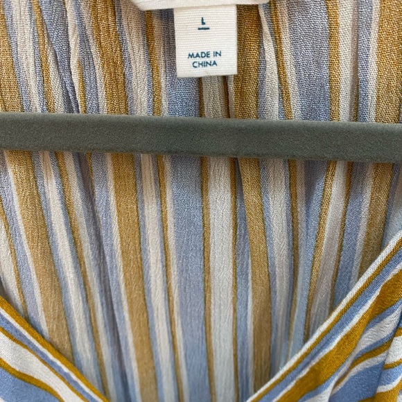 Mix by 41 HawthornMac Surplice Tank - Picture 2 of 3